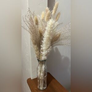 Elegant Cream Pampas Grass Arrangement